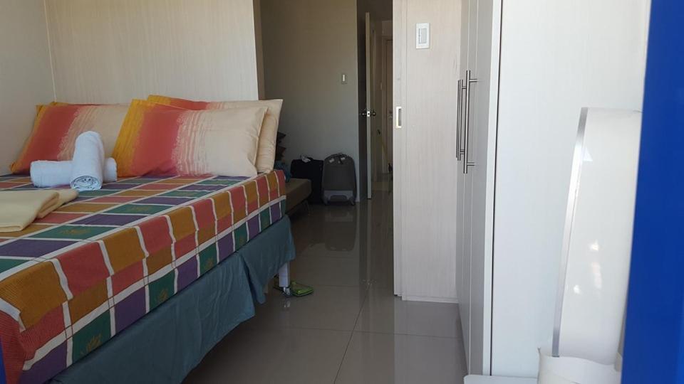Cnholy Condo At Sea Residences Маніла Екстер'єр фото